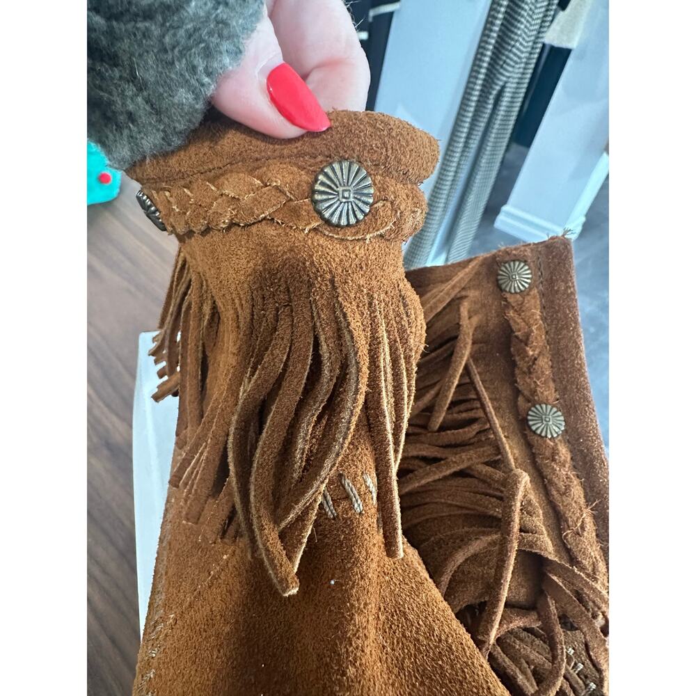 NIB Minnetonka High Top Back Zip Boot Size 6.5 NWT - image 2